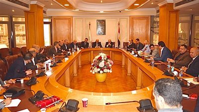 شعبة السيارات: السوق عرض وطلب ومفيش حاجة اسمها الأوفر برايس 