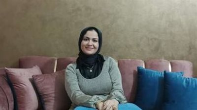 سعوديون يعتمرون عن فتاة الأمانة بعد إعادتها 117 ألف جنيه لصاحبتها | فيديو جراف 