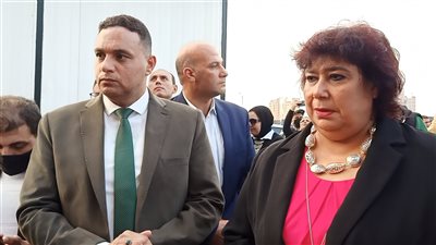 وزيرة الثقافة ومحافظ الدقهلية يتفقدان مسرح المنصورة القومي | صور