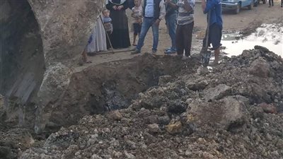 بعد شكوى المواطنين.. الفيوم تتصدى بالصيانة لـ 3 انفجارات وكسر بخطوط مياه