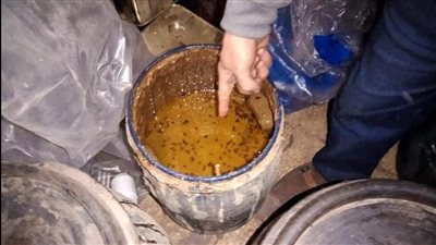 صحة البحيرة تضبط 3229 لتر خل فاسد بمركز بدر 