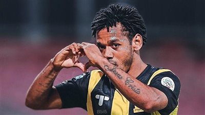 بعد تجديد التعاقد.. ماذا قدم رومارينيو مع اتحاد جدة فى 3 مواسم؟ 