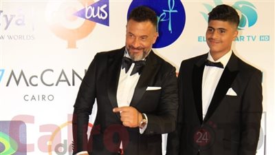 ماجد المصري وعمرو الليثي.. نجوم اصطحبوا أبناءهم على ريد كاربت القاهرة السينمائي | فيديو 