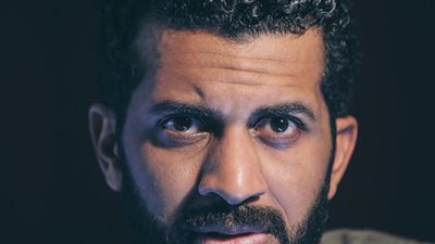 كريم سرور يُعلن تعرضه لحادث وإصابته بتضخم الكبد