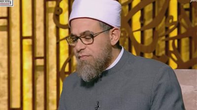 ما حكم الشرع في الدعاء بالتعجيل بوفاة مريض كهل اشتد عليه الألم؟ داعية يجيب 