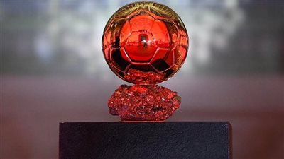 فرانس فوتبول تنتهي من التجهيزات النهائية لمسرح تسليم جائزة البالون دور 2021 | صور 