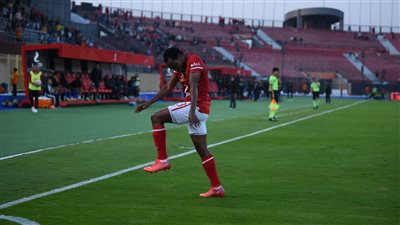 مفاجأة.. طبيب الأهلي يحمل موسيماني مسئولية إصابة بيرسي تاو