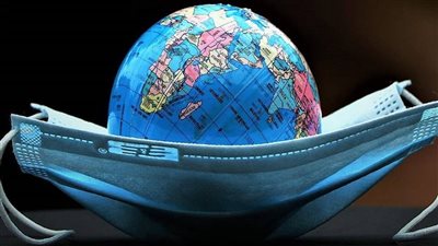 أوميكرون يعيد بريطانيا للمربع الأول.. فرض حجر منزلي واختبارات لجميع المسافرين