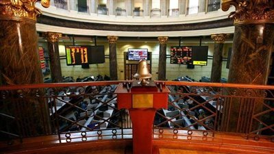 البورصة تواصل الارتفاع خلال جلسة المنتصف مدفوعة بعمليات بيع المصريين والعرب