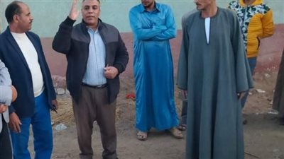 أهالي إطسا بالفيوم يشكون من ضيق الطُرق بقريتي دانيال والتلاية.. ورئيس المدينة يأمر بالحل