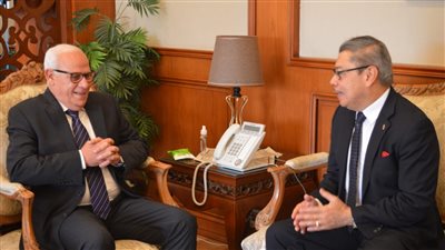 محافظ بورسعيد يستقبل سفير بنما بالديوان العام | صور 