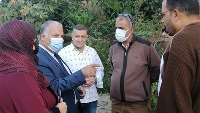 وكيل تعليم دمياط يتفقد مدرسة ناصر الثانوية ويوجه باستخدام السبورات التفاعلية وتفعيل الجانب الإلكتروني | صور