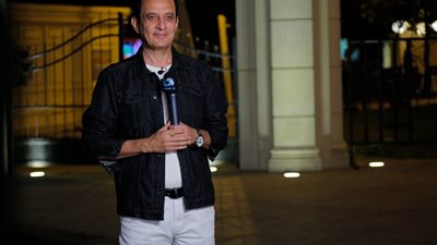 لقاءات طريفة وقصص إنسانية.. طارق علام يقدم الحلقة الثانية لـ كلام من ذهب الليلة 