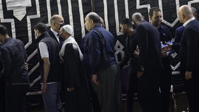 وصول شيكابالا لعزاء المستشار جلال إبراهيم | صور