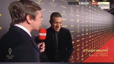 مبابي بعد وصوله إلى حفل الكرة الذهبية: أتمنى المغادرة وأنا أحمل جائزة في يدي