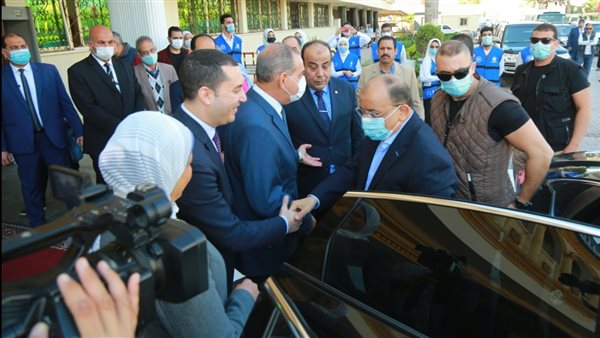 محافظ كفر الشيخ يستقبل