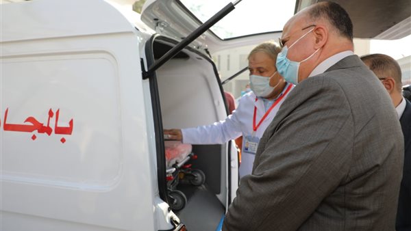 محافظ القاهرة خلال