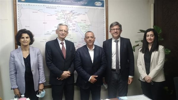  الأعلى للآثار يجتمع