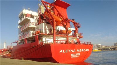 شحن 3063 طن صودا ك أو ية إلى اليونان وتداول 25 سفينة بموانئ بورسعيد