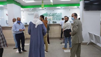 محافظ المنيا: جارٍ تركيب 70 ماكينة صراف آلي للبريد والبنك الزراعي بالقرى