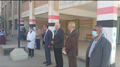 وكيل تعليم القليوبية يشيد بمدرسة الشهيد محمد ياسر حسني الصناعية بنات