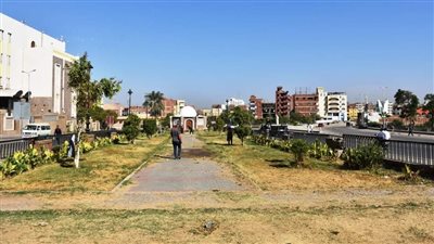 محافظ أسوان يوجه باستثمار أراضي المحافظة غير المستغلة في مشروعات للنفع العام 