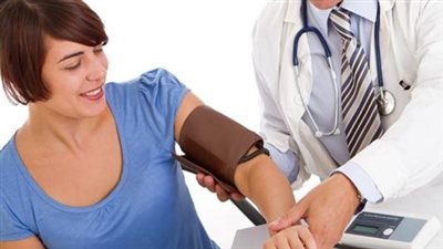 6 خطوات لـ علاج انخفاض ضغط الدم في المنزل