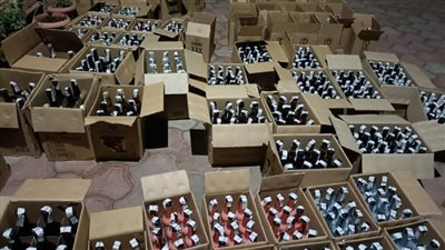ضبط 963 زجاجة خمور غير خالصة الضرائب بالغربية 