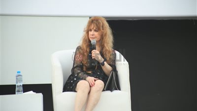 نيللي: كنت بشرف بنفسي على أزياء فرقة الرقص قبل تصوير الفوازير