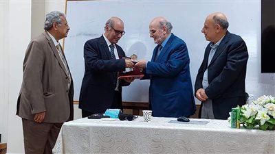 الأمين العام لمجلس كنائس الشرق الأوسط يزور معهد الدراسات القبطية