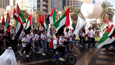 رسالة الخمسين وهتف الشعب.. احتفالات مذهلة في اليوم الوطني للإمارات