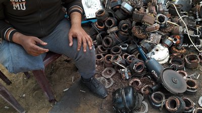 بسبب الخردة.. الأمن يكشف تفاصيل تعدي عامل على سيدة بكفر الشيخ