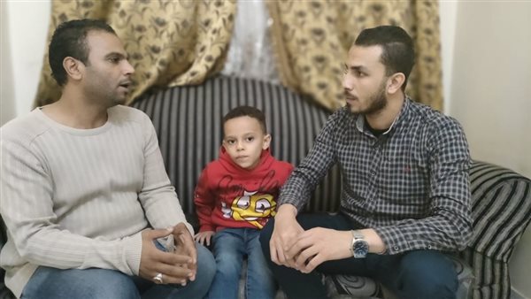 محرر القاهرة مع والد