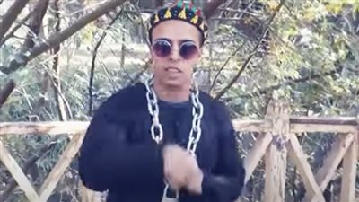 صحفية تعلن مقاضاة مطربي مهرجان أسماء بتهمة الإساءة والأذى