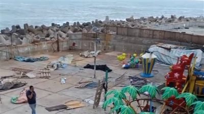 بث مباشر| شدة الأمواج تغرق نادي المهندسين في الإسكندرية.. ووضع حواجز لحمايته