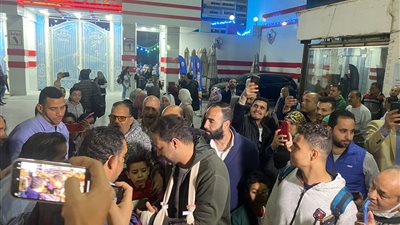 أحمد مرتضى يصل الزمالك وسط استقبال حافل من الأعضاء | صور 