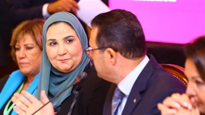 اليوم.. وزيرة التضامن توقع بروتوكولا لإنارة البيوت الأولى بالرعاية 