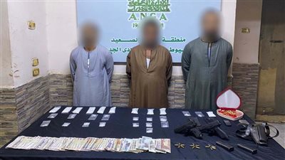 بقيمة 4 ملايين جنيه.. سقوط تشكيل عصابي للاتجار في المواد المخدرة بأسيوط