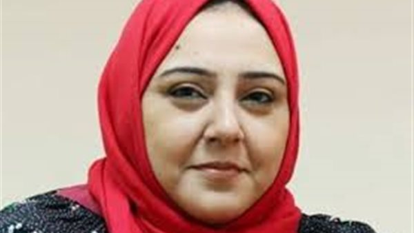 داليا عاطف مسئولة