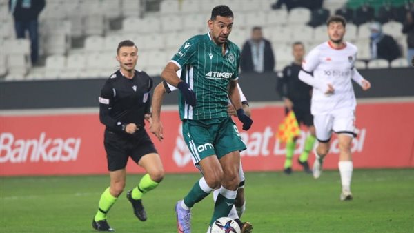 حكم مباراة كونيا