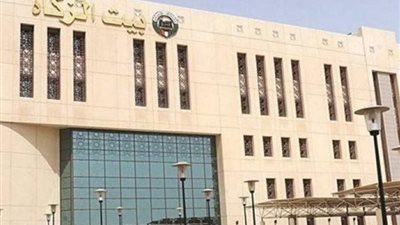 بيت الزكاة والصدقات يوزع شنط مدارس على الطلاب الأيتام غير القادرين في الإسكندرية