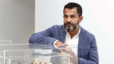 محمود العبيدي يستعد لافتتاح معرضه مفارقة الأحد المقبل بجاليري مصر