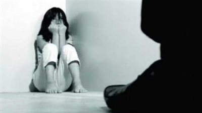 لامس مناطق حساسة بجسدها.. ننشر التحقيقات في إتهام فراش مدرسة بهتك عرض طفلة بباب الشعرية