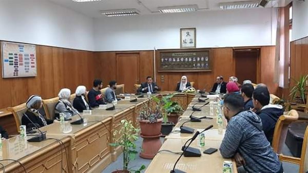 لجنة كلية عين شمس