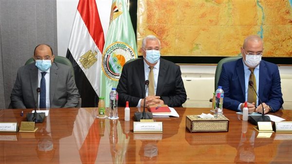 وزيرا التنمية المحلية