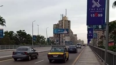 بث مباشر | غيوم ورياح شديدة البرودة بالإسكندرية بالتزامن مع بداية نوة قاسم