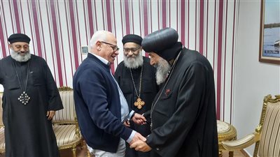 محافظ بورسعيد يستقبل وفدا كنسيا لمناقشة عدد من الملفات المهمة | صور 