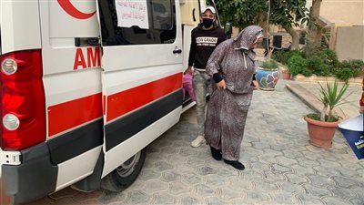 الفريق أسامة ربيع يتكفل بعلاج فتاة تتجول بالشوارع شبه عارية وإيداعها مستشفى الأمراض النفسية | صور