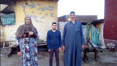 كانت وشقيقها يحلمان بـ الإنسانية.. آخر كلمات عملاقة الشرقية أطول امرأة في العالم | صور