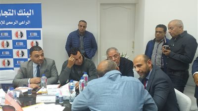 عاصم خليفة يفوز برئاسة اتحاد الاسكواش 